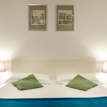 Aeterna Rooms Collection Guesthouse Рим Экстерьер фото